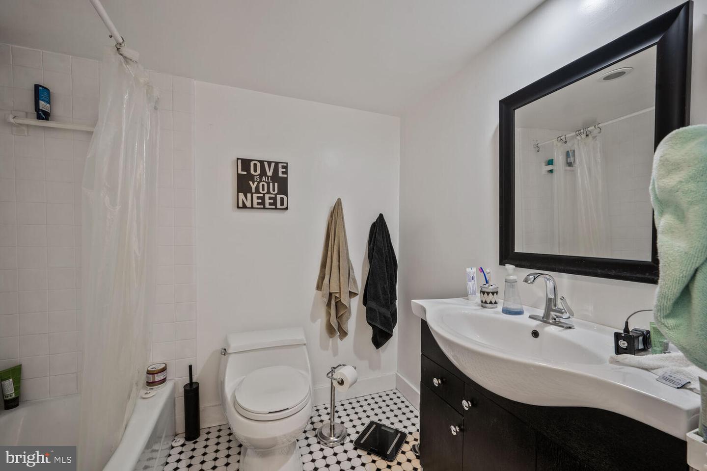 1001 26TH ST NW #503, WASHINGTON, District Of Columbia 20037, 1 Bedroom Bedrooms, ,1 BathroomBathrooms,Residential,For sale,1001 26TH ST NW #503,DCDC2209744 MLS # DCDC2209744