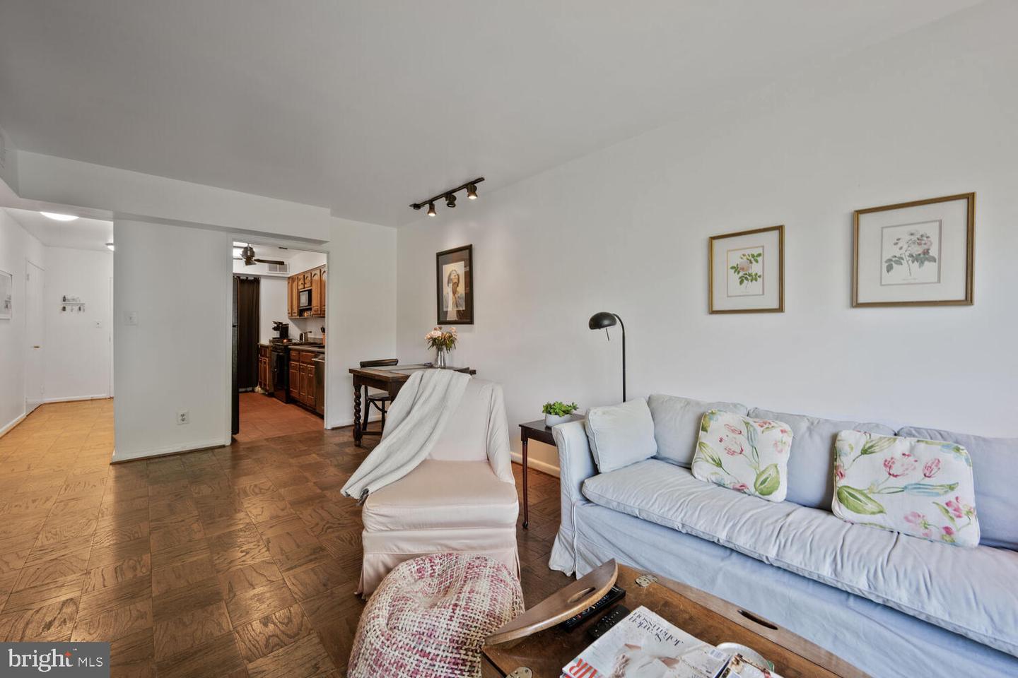 1001 26TH ST NW #503, WASHINGTON, District Of Columbia 20037, 1 Bedroom Bedrooms, ,1 BathroomBathrooms,Residential,For sale,1001 26TH ST NW #503,DCDC2209744 MLS # DCDC2209744