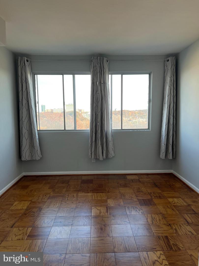 431 N ARMISTEAD ST #502, ALEXANDRIA, Virginia 22312, 2 Bedrooms Bedrooms, ,1 BathroomBathrooms,Residential,For sale,431 N ARMISTEAD ST #502,VAAX2039540 MLS # VAAX2039540