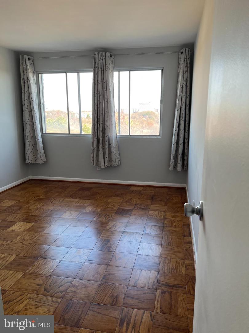 431 N ARMISTEAD ST #502, ALEXANDRIA, Virginia 22312, 2 Bedrooms Bedrooms, ,1 BathroomBathrooms,Residential,For sale,431 N ARMISTEAD ST #502,VAAX2039540 MLS # VAAX2039540