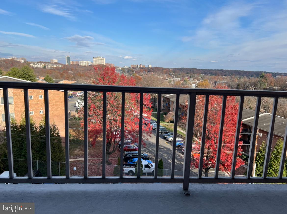 431 N ARMISTEAD ST #502, ALEXANDRIA, Virginia 22312, 2 Bedrooms Bedrooms, ,1 BathroomBathrooms,Residential,For sale,431 N ARMISTEAD ST #502,VAAX2039540 MLS # VAAX2039540