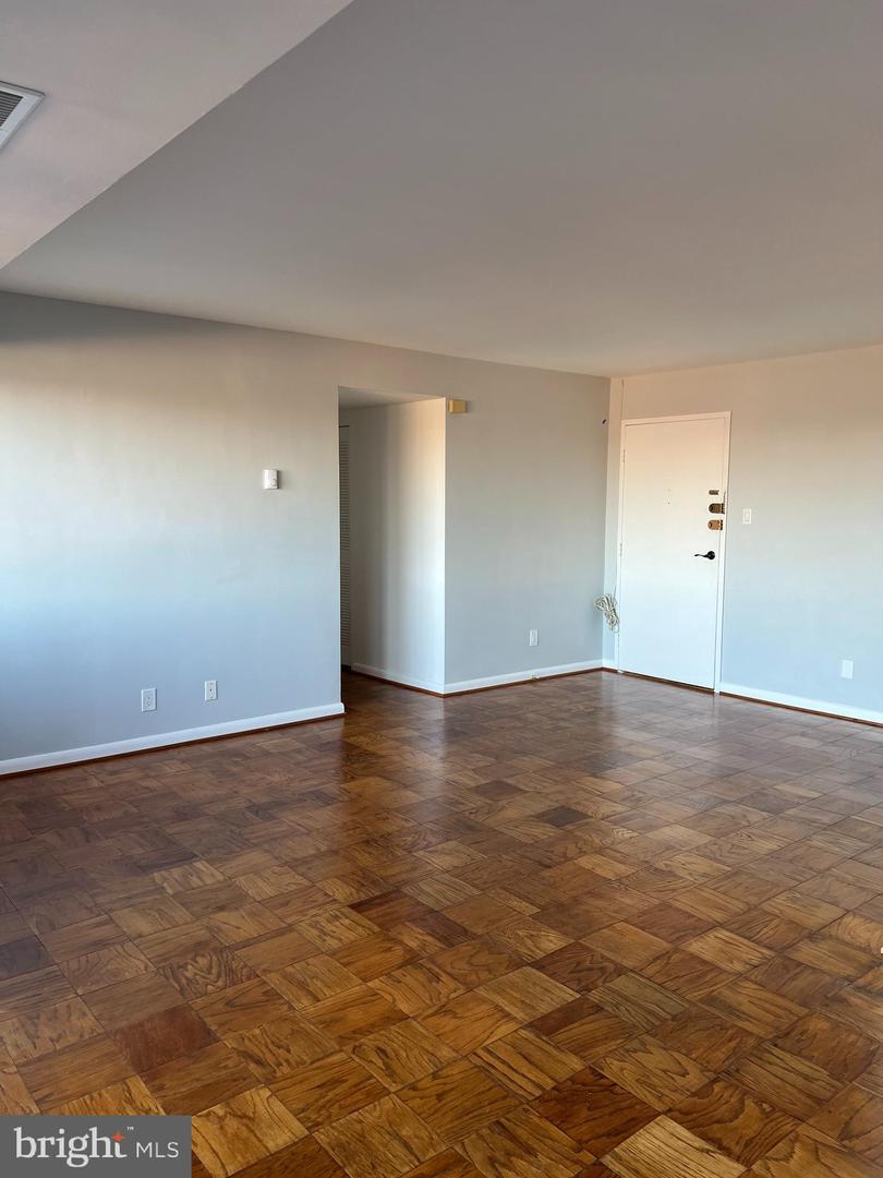431 N ARMISTEAD ST #502, ALEXANDRIA, Virginia 22312, 2 Bedrooms Bedrooms, ,1 BathroomBathrooms,Residential,For sale,431 N ARMISTEAD ST #502,VAAX2039540 MLS # VAAX2039540