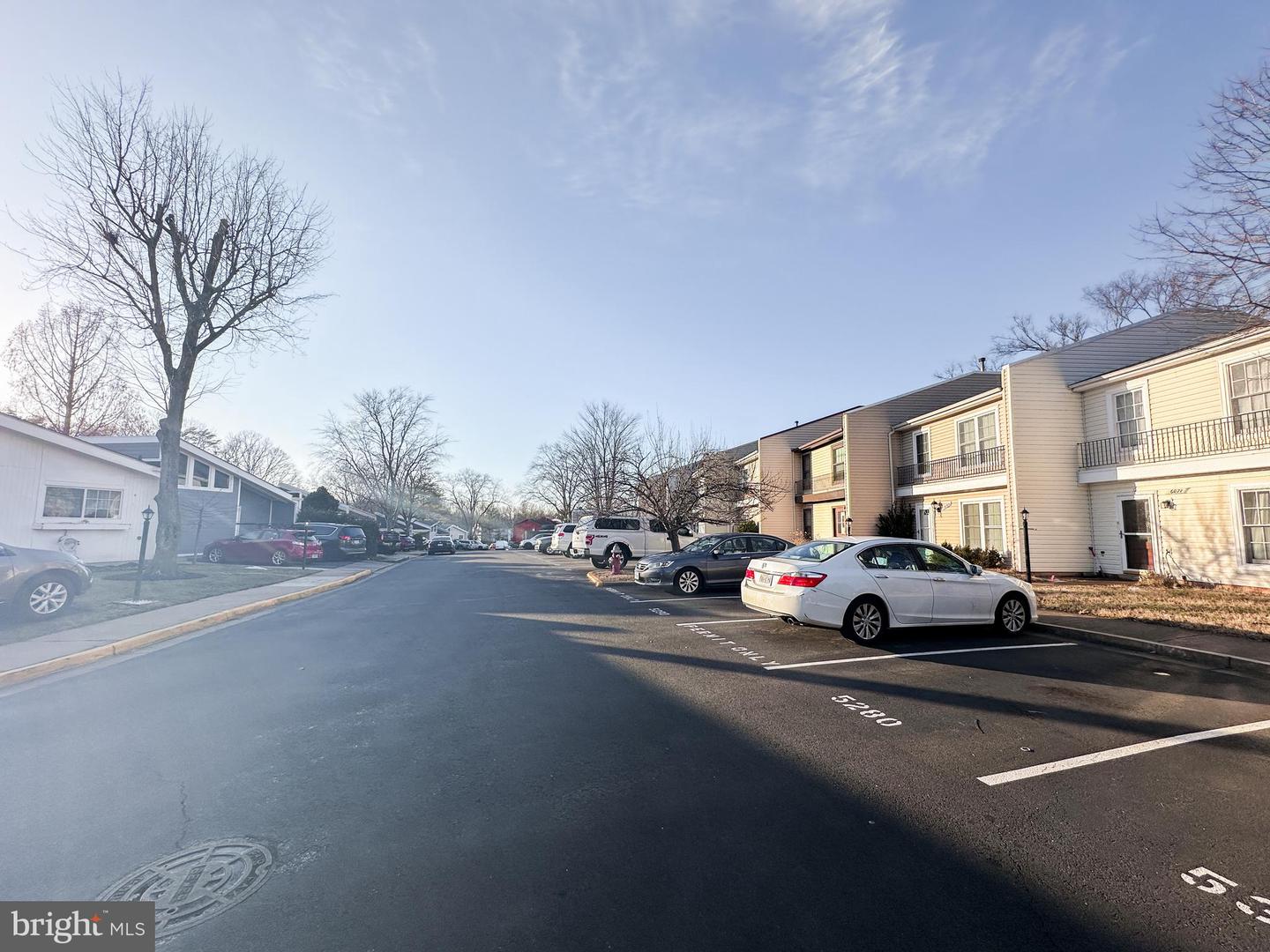 6073 WYCOFF SQ, CENTREVILLE, Virginia 20120, 3 Bedrooms Bedrooms, ,2 BathroomsBathrooms,Residential,For sale,6073 WYCOFF SQ,VAFX2221472 MLS # VAFX2221472