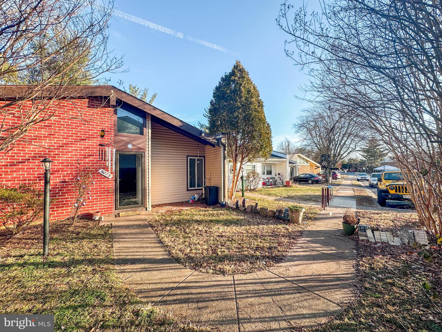 6073 WYCOFF SQ, CENTREVILLE, Virginia 20120, 3 Bedrooms Bedrooms, ,2 BathroomsBathrooms,Residential,For sale,6073 WYCOFF SQ,VAFX2221472 MLS # VAFX2221472