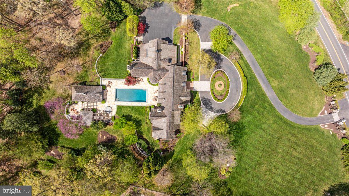 12905 COMPTON RD, CLIFTON, Virginia 20124, 6 Bedrooms Bedrooms, ,8 BathroomsBathrooms,Residential,For sale,12905 COMPTON RD,VAFX2235338 MLS # VAFX2235338