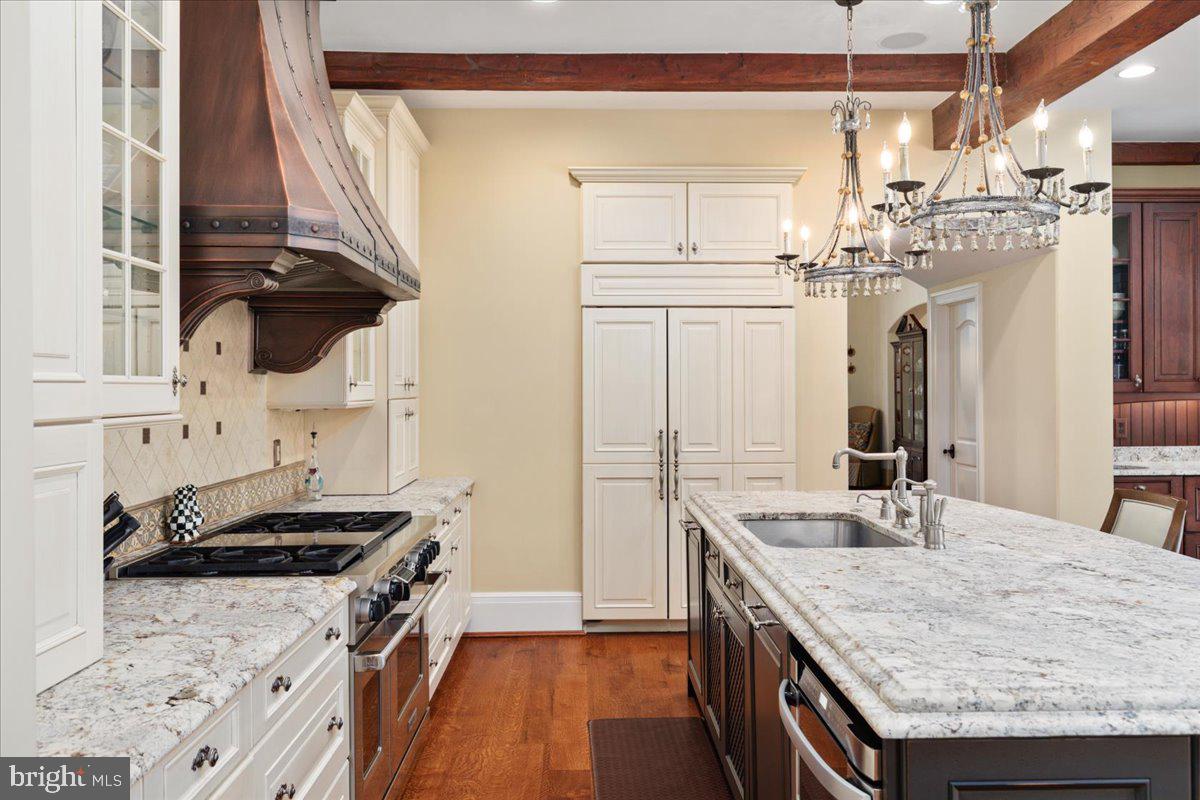 12905 COMPTON RD, CLIFTON, Virginia 20124, 6 Bedrooms Bedrooms, ,8 BathroomsBathrooms,Residential,For sale,12905 COMPTON RD,VAFX2235338 MLS # VAFX2235338