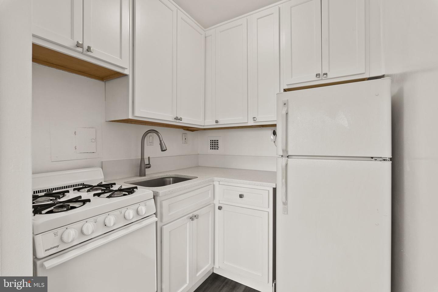 6631 WAKEFIELD DR #804, ALEXANDRIA, Virginia 22307, ,1 BathroomBathrooms,Residential,For sale,6631 WAKEFIELD DR #804,VAFX2235874 MLS # VAFX2235874