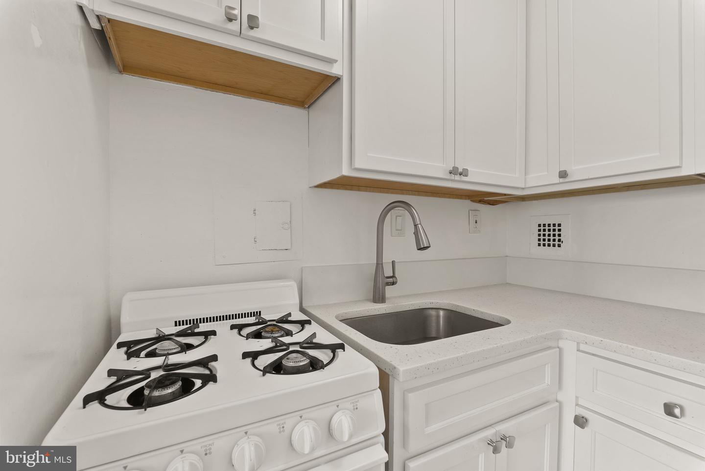 6631 WAKEFIELD DR #804, ALEXANDRIA, Virginia 22307, ,1 BathroomBathrooms,Residential,For sale,6631 WAKEFIELD DR #804,VAFX2235874 MLS # VAFX2235874