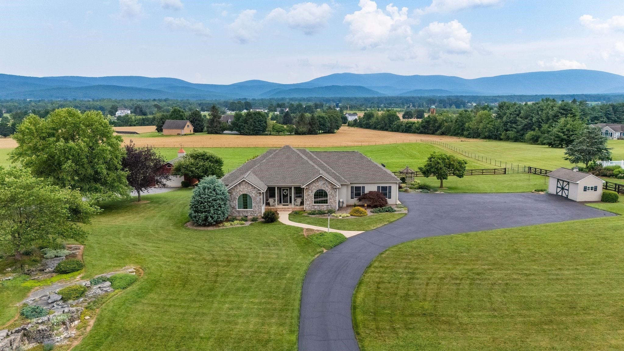 109 ABNER LN, WAYNESBORO, Virginia 22980, 4 Bedrooms Bedrooms, ,2 BathroomsBathrooms,Residential,109 ABNER LN,666565 MLS # 666565