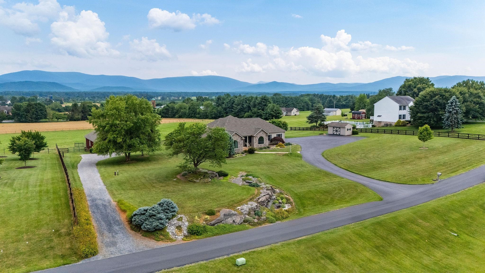 109 ABNER LN, WAYNESBORO, Virginia 22980, 4 Bedrooms Bedrooms, ,2 BathroomsBathrooms,Residential,109 ABNER LN,666565 MLS # 666565