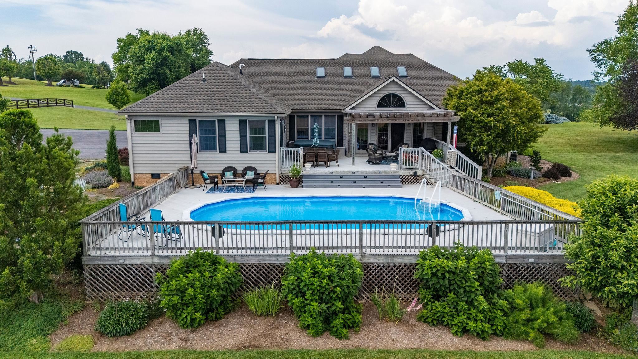 109 ABNER LN, WAYNESBORO, Virginia 22980, 4 Bedrooms Bedrooms, ,2 BathroomsBathrooms,Residential,109 ABNER LN,666565 MLS # 666565