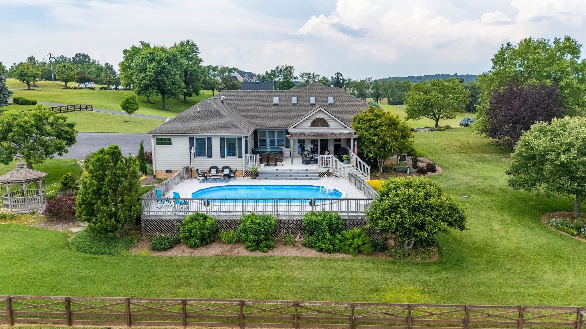 109 ABNER LN, WAYNESBORO, Virginia 22980, 4 Bedrooms Bedrooms, ,2 BathroomsBathrooms,Residential,109 ABNER LN,666565 MLS # 666565