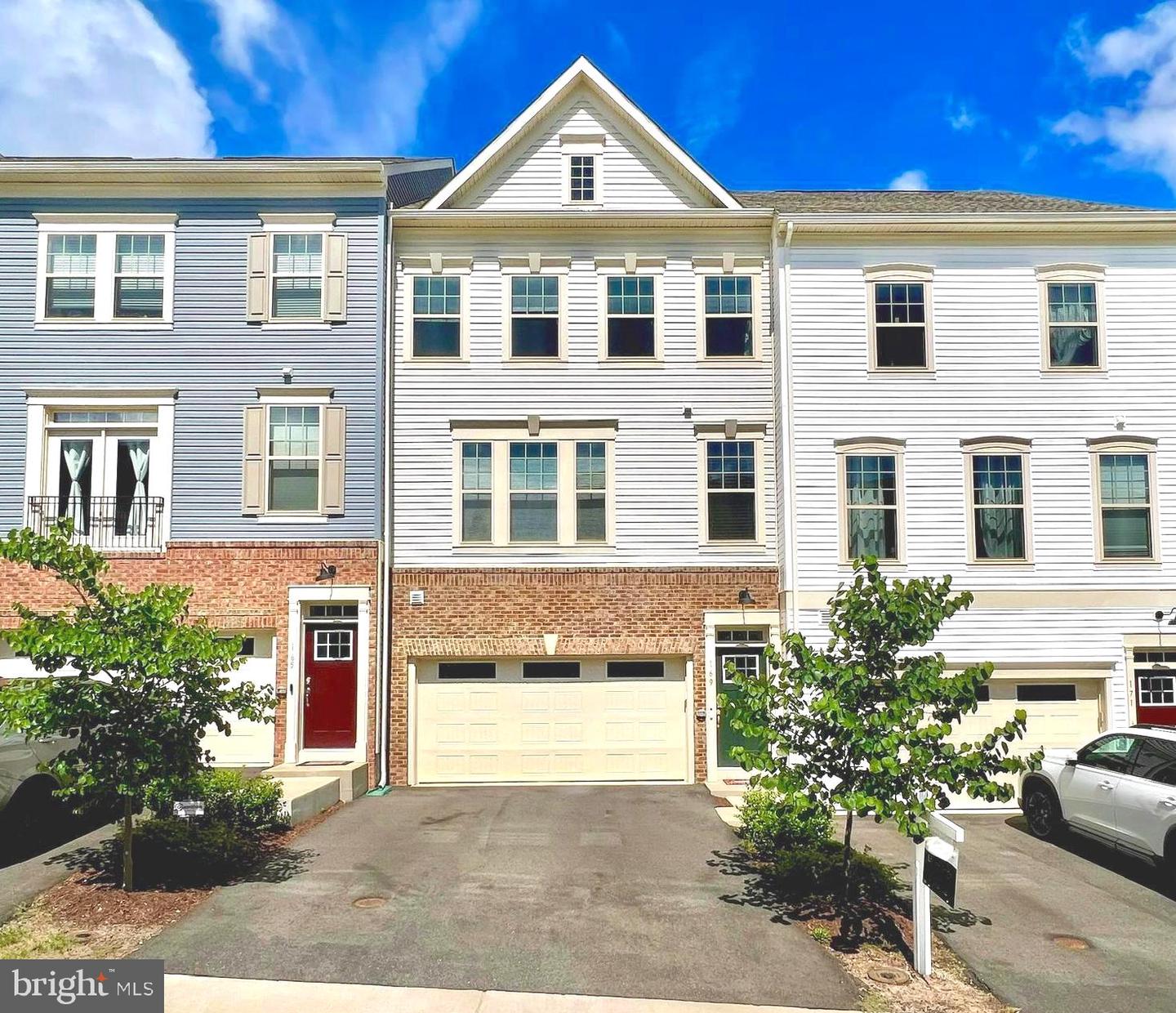 169 SHADED VALLEY CT, STAFFORD, Virginia 22554, 4 Bedrooms Bedrooms, ,3 BathroomsBathrooms,Residential,For sale,169 SHADED VALLEY CT,VAST2038674 MLS # VAST2038674