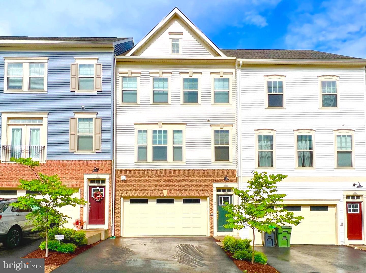 169 SHADED VALLEY CT, STAFFORD, Virginia 22554, 4 Bedrooms Bedrooms, ,3 BathroomsBathrooms,Residential,For sale,169 SHADED VALLEY CT,VAST2038674 MLS # VAST2038674