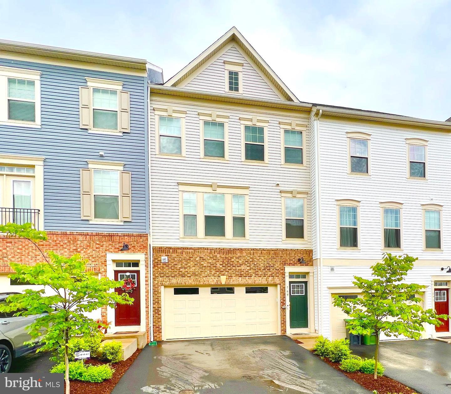 169 SHADED VALLEY CT, STAFFORD, Virginia 22554, 4 Bedrooms Bedrooms, ,3 BathroomsBathrooms,Residential,For sale,169 SHADED VALLEY CT,VAST2038674 MLS # VAST2038674