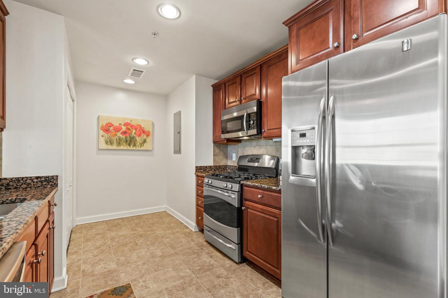 400 CAMERON STATION BLVD #417, ALEXANDRIA, Virginia 22304, 2 Bedrooms Bedrooms, ,2 BathroomsBathrooms,Residential,For sale,400 CAMERON STATION BLVD #417,VAAX2045216 MLS # VAAX2045216
