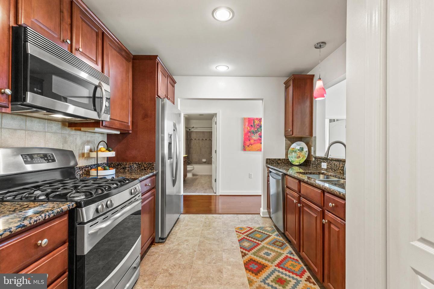 400 CAMERON STATION BLVD #417, ALEXANDRIA, Virginia 22304, 2 Bedrooms Bedrooms, ,2 BathroomsBathrooms,Residential,For sale,400 CAMERON STATION BLVD #417,VAAX2045216 MLS # VAAX2045216