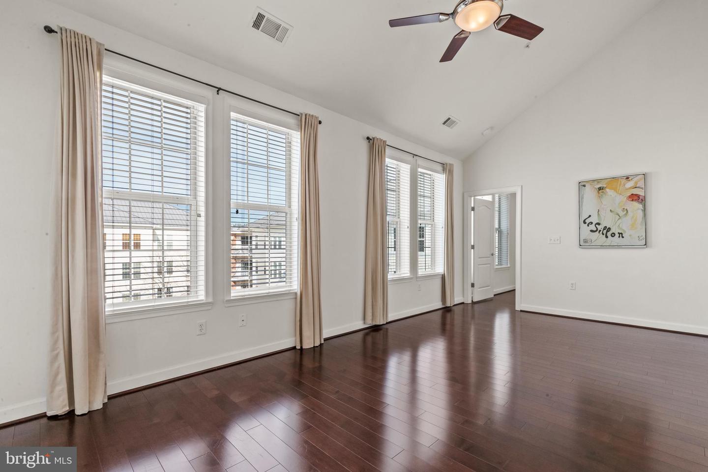 400 CAMERON STATION BLVD #417, ALEXANDRIA, Virginia 22304, 2 Bedrooms Bedrooms, ,2 BathroomsBathrooms,Residential,For sale,400 CAMERON STATION BLVD #417,VAAX2045216 MLS # VAAX2045216
