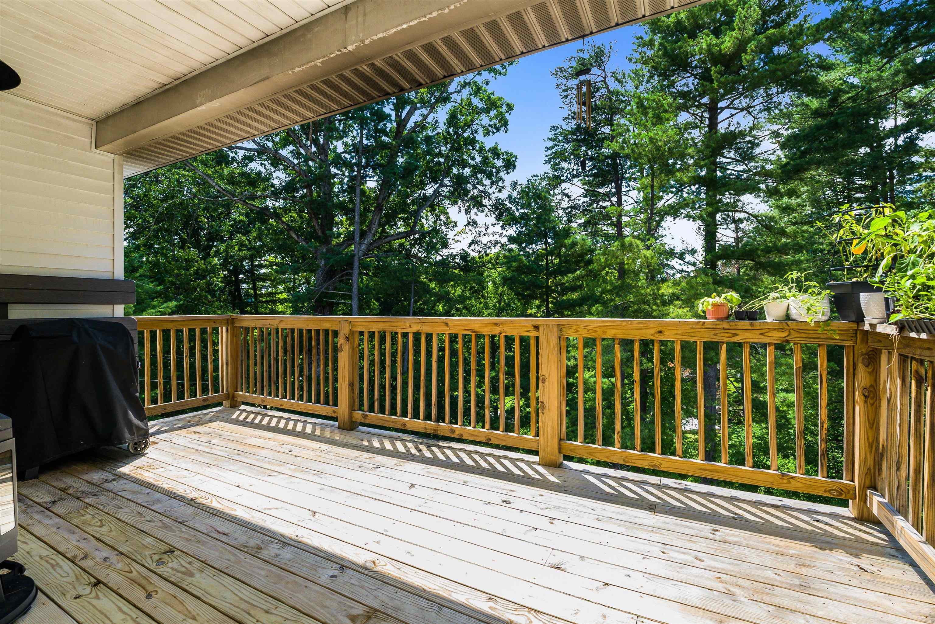 2426 PINEHILL CIR, STAUNTON, Virginia 24401, 4 Bedrooms Bedrooms, ,2 BathroomsBathrooms,Residential,2426 PINEHILL CIR,666572 MLS # 666572