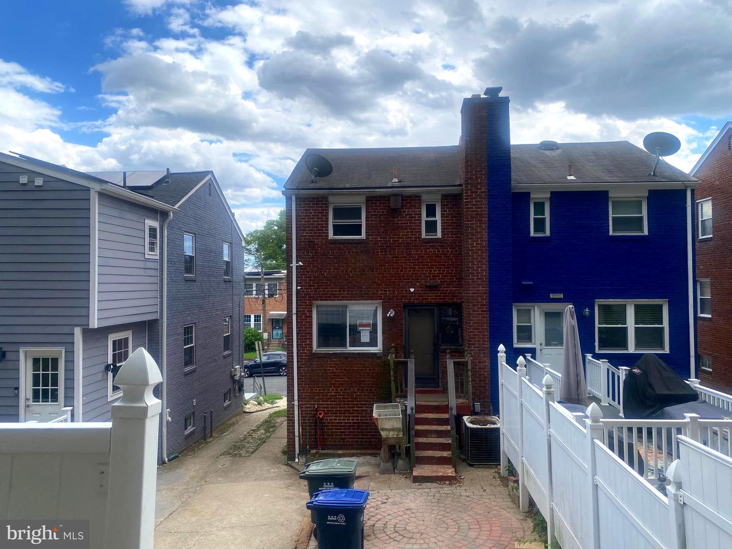 41 UNDERWOOD ST NW, WASHINGTON, District Of Columbia 20012, 2 Bedrooms Bedrooms, ,2 BathroomsBathrooms,Residential,For sale,41 UNDERWOOD ST NW,DCDC2201980 MLS # DCDC2201980