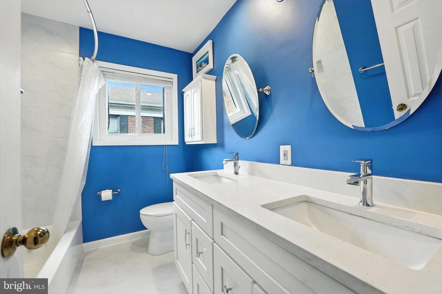 206 SKYHILL RD #6, ALEXANDRIA, Virginia 22314, 2 Bedrooms Bedrooms, ,1 BathroomBathrooms,Residential,For sale,206 SKYHILL RD #6,VAAX2046224 MLS # VAAX2046224