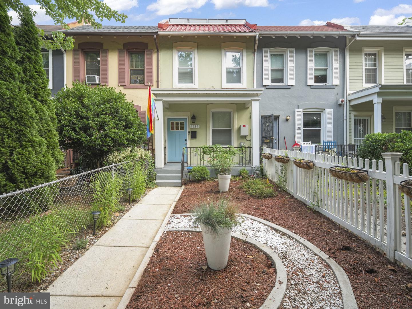 1623 POTOMAC AVE SE, WASHINGTON, District Of Columbia 20003, 2 Bedrooms Bedrooms, ,2 BathroomsBathrooms,Residential,For sale,1623 POTOMAC AVE SE,DCDC2205046 MLS # DCDC2205046