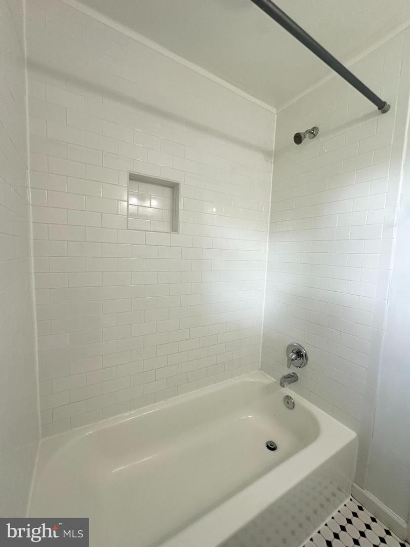 501 LESCO BLVD, CULPEPER, Virginia 22701, 3 Bedrooms Bedrooms, ,1 BathroomBathrooms,Residential,For sale,501 LESCO BLVD,VACU2010774 MLS # VACU2010774