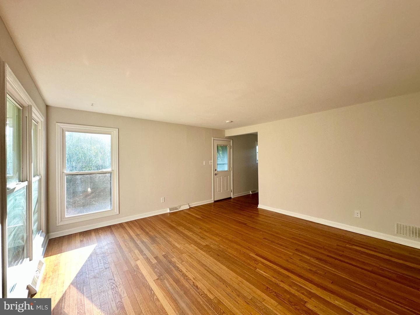 501 LESCO BLVD, CULPEPER, Virginia 22701, 3 Bedrooms Bedrooms, ,1 BathroomBathrooms,Residential,For sale,501 LESCO BLVD,VACU2010774 MLS # VACU2010774