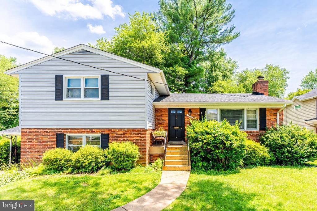 7107 SEA CLIFF RD, MCLEAN, Virginia 22101, 3 Bedrooms Bedrooms, ,3 BathroomsBathrooms,Residential,For sale,7107 SEA CLIFF RD,VAFX2249374 MLS # VAFX2249374