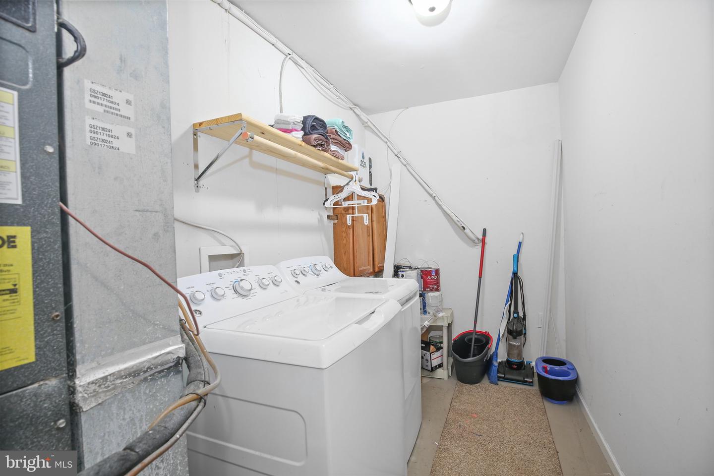 11002 MEADOWLARK LN, SPOTSYLVANIA, Virginia 22553, 5 Bedrooms Bedrooms, 12 Rooms Rooms,2 BathroomsBathrooms,Residential,For sale,11002 MEADOWLARK LN,VASP2034180 MLS # VASP2034180