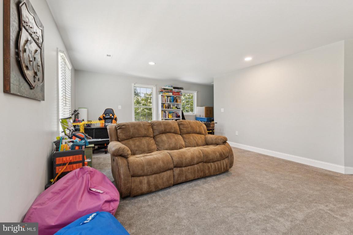 11131 KING FLETCHER CT, NOKESVILLE, Virginia 20181, 6 Bedrooms Bedrooms, ,4 BathroomsBathrooms,Residential,For sale,11131 KING FLETCHER CT,VAPW2098326 MLS # VAPW2098326