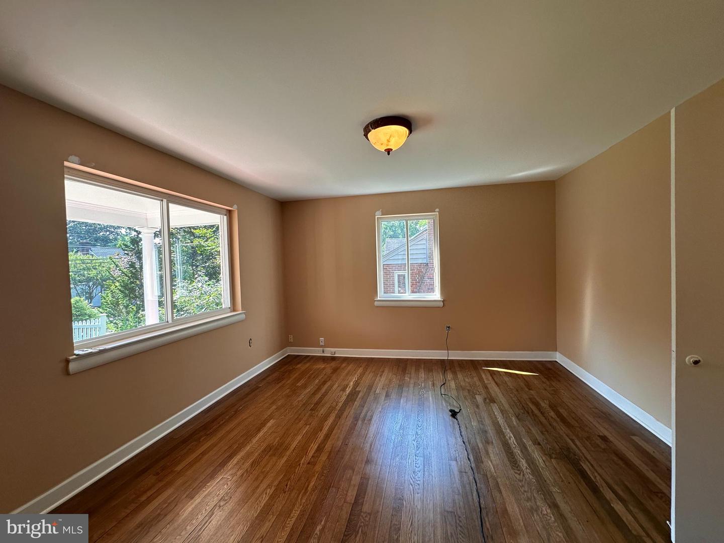 1518 N EDISON ST, ARLINGTON, Virginia 22205, 4 Bedrooms Bedrooms, 10 Rooms Rooms,2 BathroomsBathrooms,Residential,For sale,1518 N EDISON ST,VAAR2060024 MLS # VAAR2060024