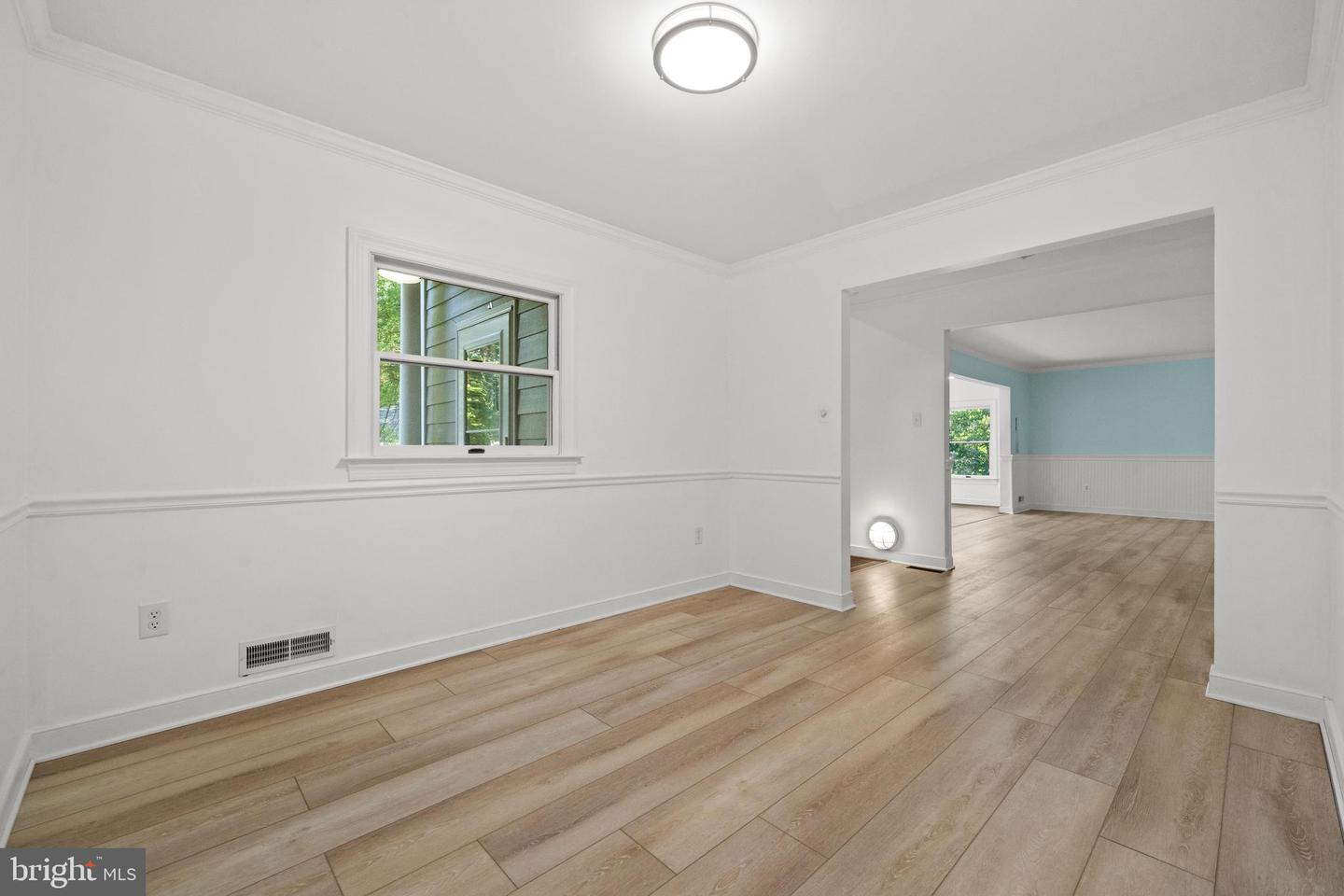 8721 WATERFORD RD, ALEXANDRIA, Virginia 22308, 5 Bedrooms Bedrooms, ,3 BathroomsBathrooms,Residential,For sale,8721 WATERFORD RD,VAFX2253172 MLS # VAFX2253172