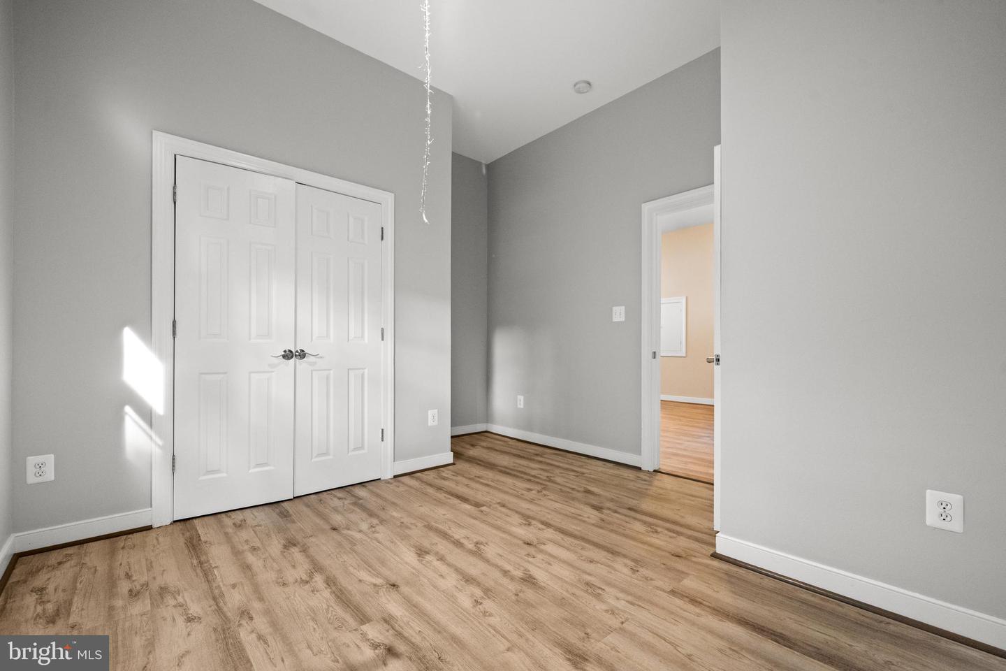 8721 WATERFORD RD, ALEXANDRIA, Virginia 22308, 5 Bedrooms Bedrooms, ,3 BathroomsBathrooms,Residential,For sale,8721 WATERFORD RD,VAFX2253172 MLS # VAFX2253172