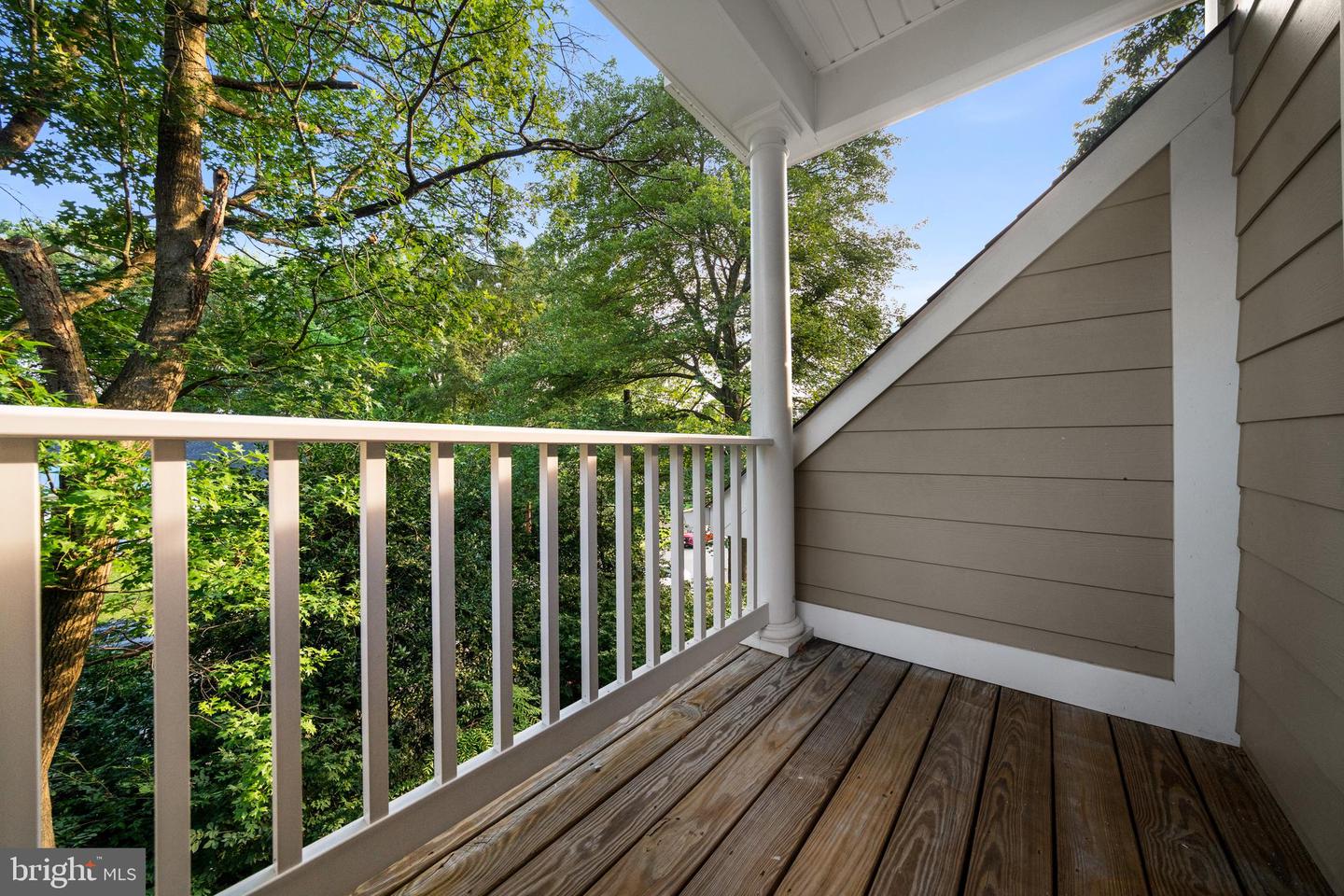 8721 WATERFORD RD, ALEXANDRIA, Virginia 22308, 5 Bedrooms Bedrooms, ,3 BathroomsBathrooms,Residential,For sale,8721 WATERFORD RD,VAFX2253172 MLS # VAFX2253172