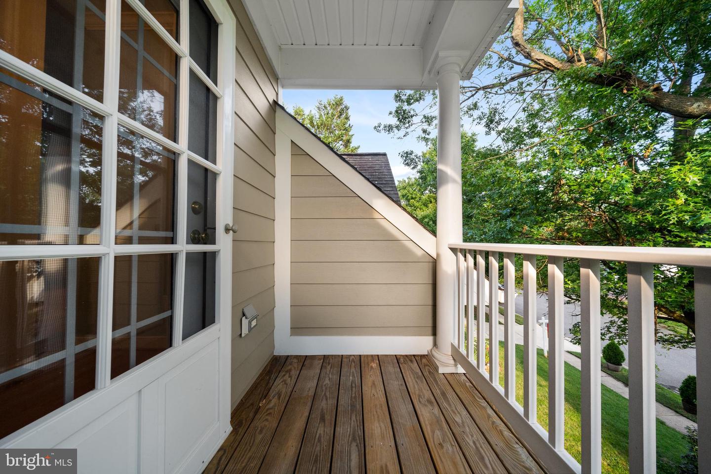 8721 WATERFORD RD, ALEXANDRIA, Virginia 22308, 5 Bedrooms Bedrooms, ,3 BathroomsBathrooms,Residential,For sale,8721 WATERFORD RD,VAFX2253172 MLS # VAFX2253172