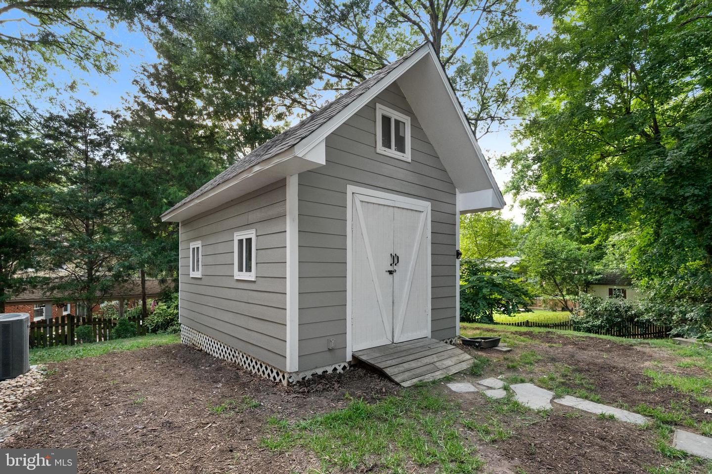 8721 WATERFORD RD, ALEXANDRIA, Virginia 22308, 5 Bedrooms Bedrooms, ,3 BathroomsBathrooms,Residential,For sale,8721 WATERFORD RD,VAFX2253172 MLS # VAFX2253172