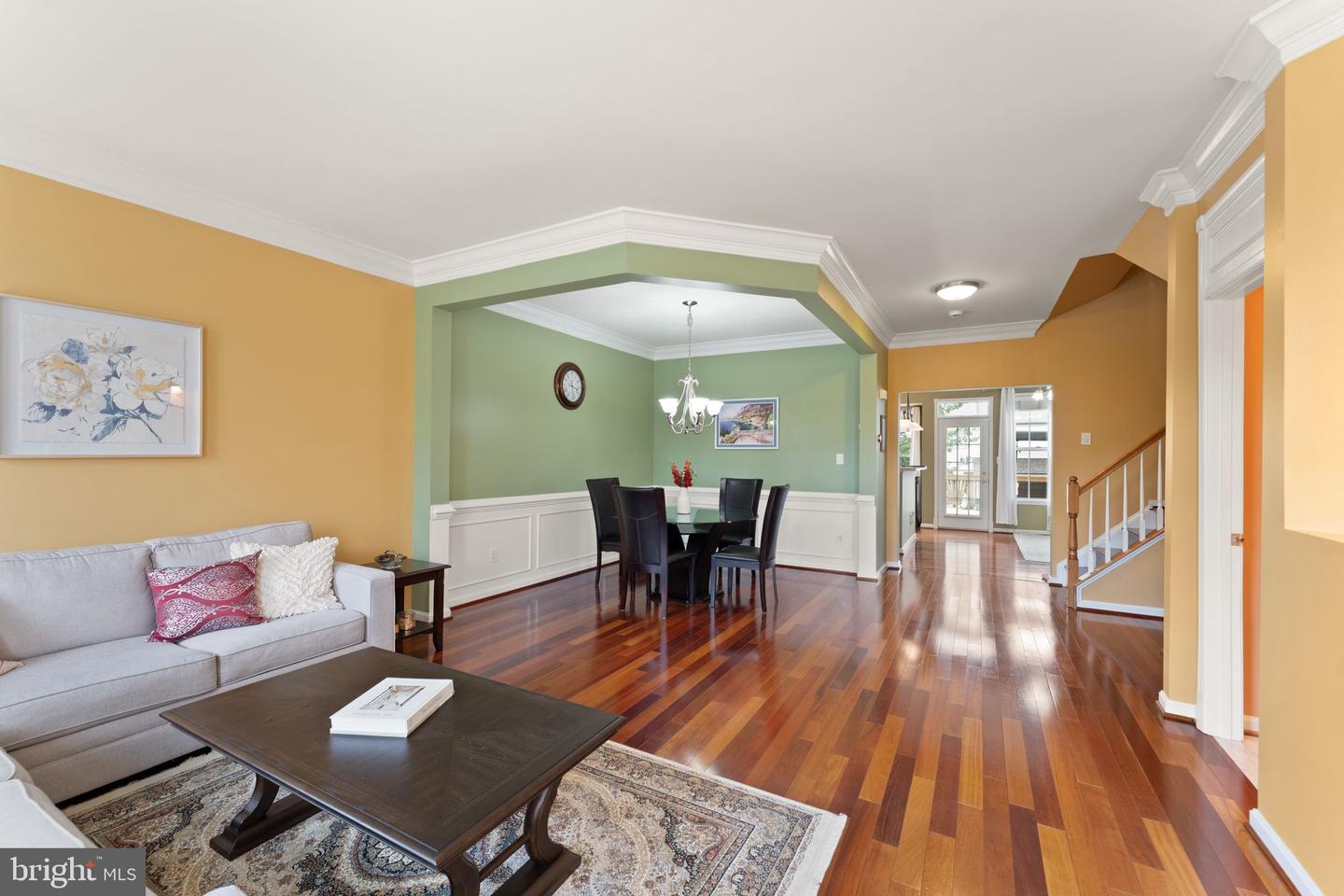 21124 ANGELA SQ, STERLING, Virginia 20166, 3 Bedrooms Bedrooms, ,3 BathroomsBathrooms,Residential,For sale,21124 ANGELA SQ,VALO2101274 MLS # VALO2101274