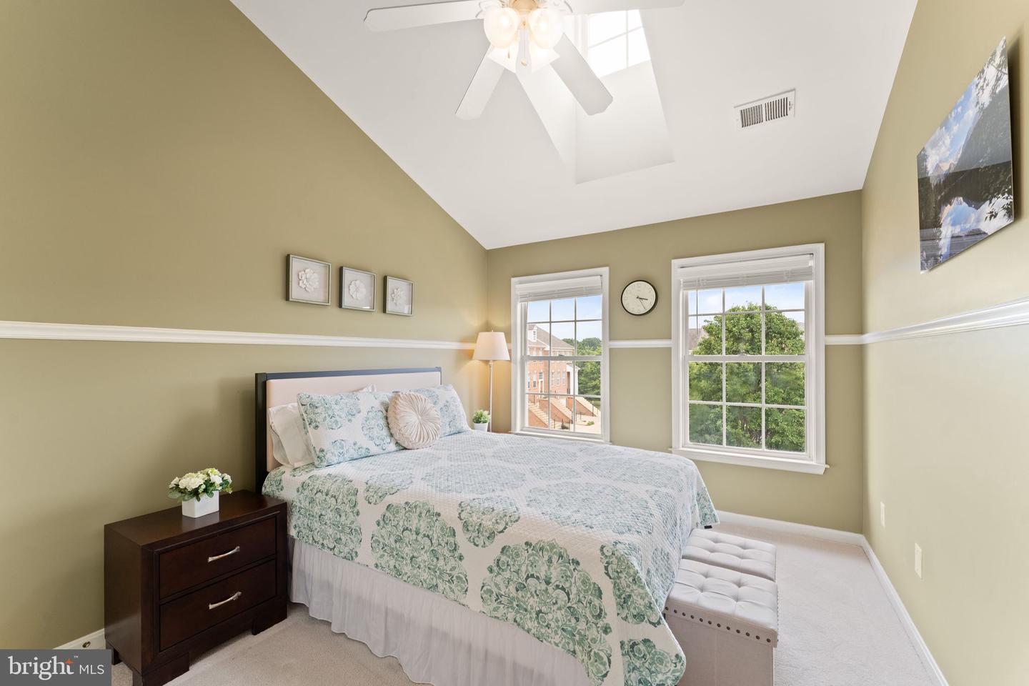 21124 ANGELA SQ, STERLING, Virginia 20166, 3 Bedrooms Bedrooms, ,3 BathroomsBathrooms,Residential,For sale,21124 ANGELA SQ,VALO2101274 MLS # VALO2101274