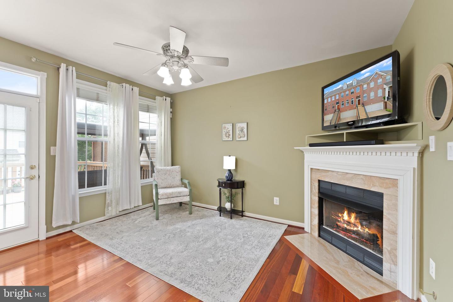 21124 ANGELA SQ, STERLING, Virginia 20166, 3 Bedrooms Bedrooms, ,3 BathroomsBathrooms,Residential,For sale,21124 ANGELA SQ,VALO2101274 MLS # VALO2101274