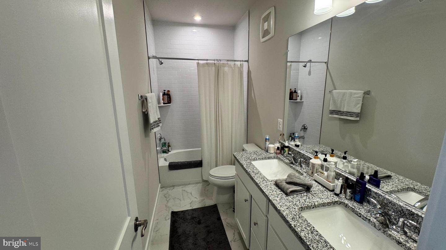 14124 GYPSUM LOOP #70, CHANTILLY, Virginia 20151, 3 Bedrooms Bedrooms, ,2 BathroomsBathrooms,Residential,For sale,14124 GYPSUM LOOP #70,VAFX2253802 MLS # VAFX2253802