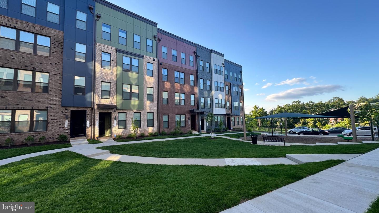 14124 GYPSUM LOOP #70, CHANTILLY, Virginia 20151, 3 Bedrooms Bedrooms, ,2 BathroomsBathrooms,Residential,For sale,14124 GYPSUM LOOP #70,VAFX2253802 MLS # VAFX2253802