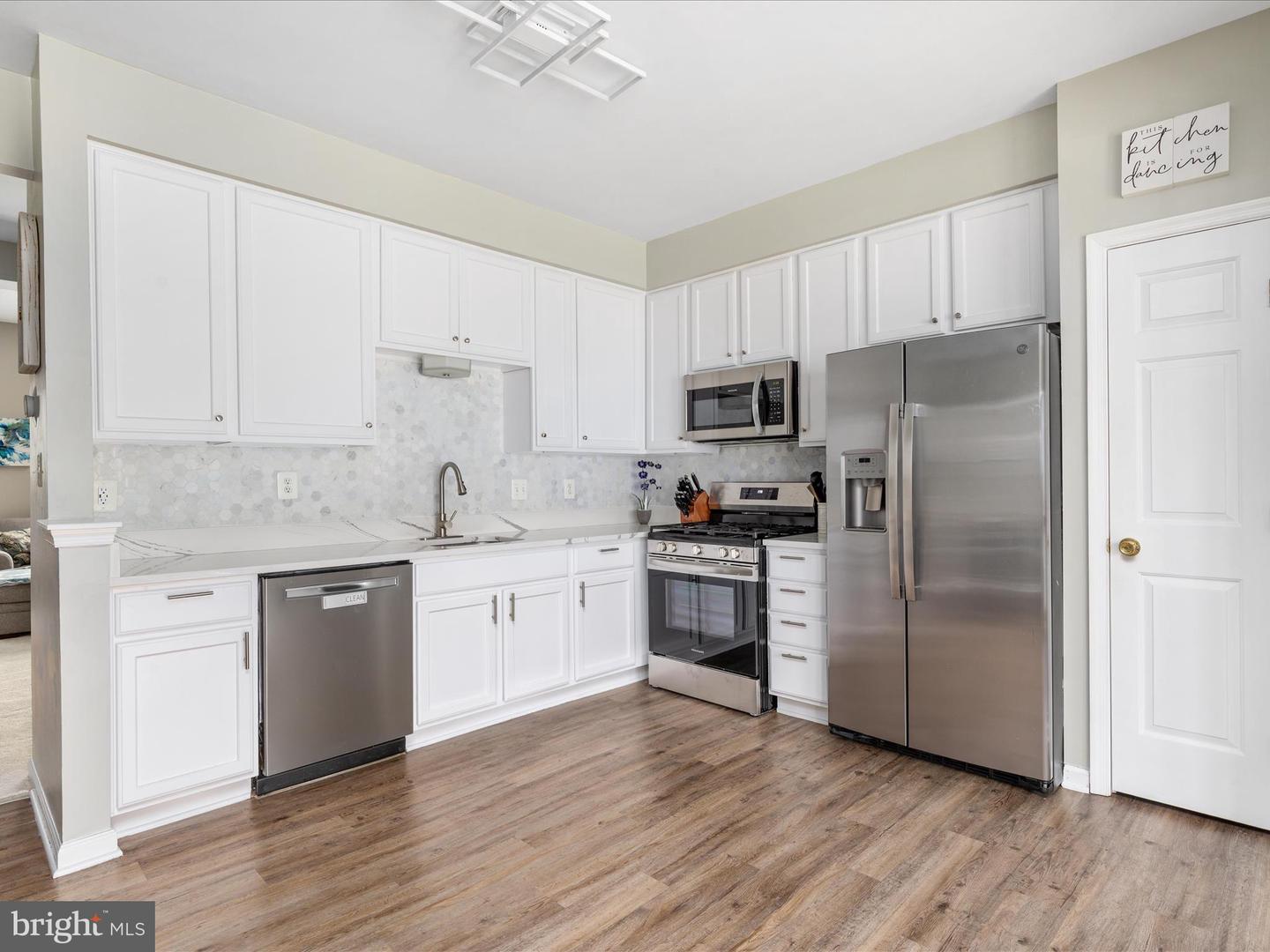 7100 WHEELING WAY, GAINESVILLE, Virginia 20155, 3 Bedrooms Bedrooms, ,2 BathroomsBathrooms,Residential,For sale,7100 WHEELING WAY,VAPW2098730 MLS # VAPW2098730