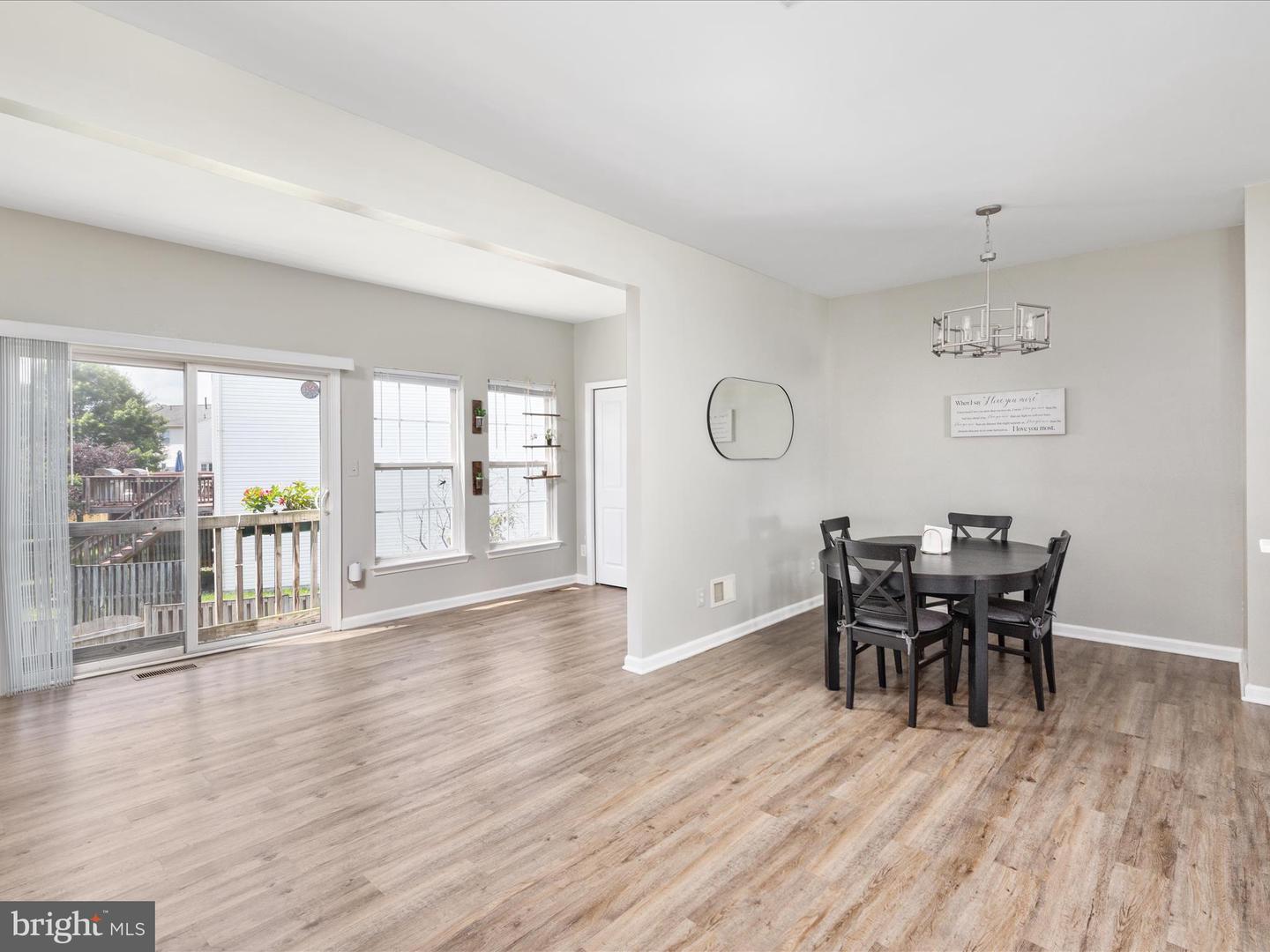 7100 WHEELING WAY, GAINESVILLE, Virginia 20155, 3 Bedrooms Bedrooms, ,2 BathroomsBathrooms,Residential,For sale,7100 WHEELING WAY,VAPW2098730 MLS # VAPW2098730