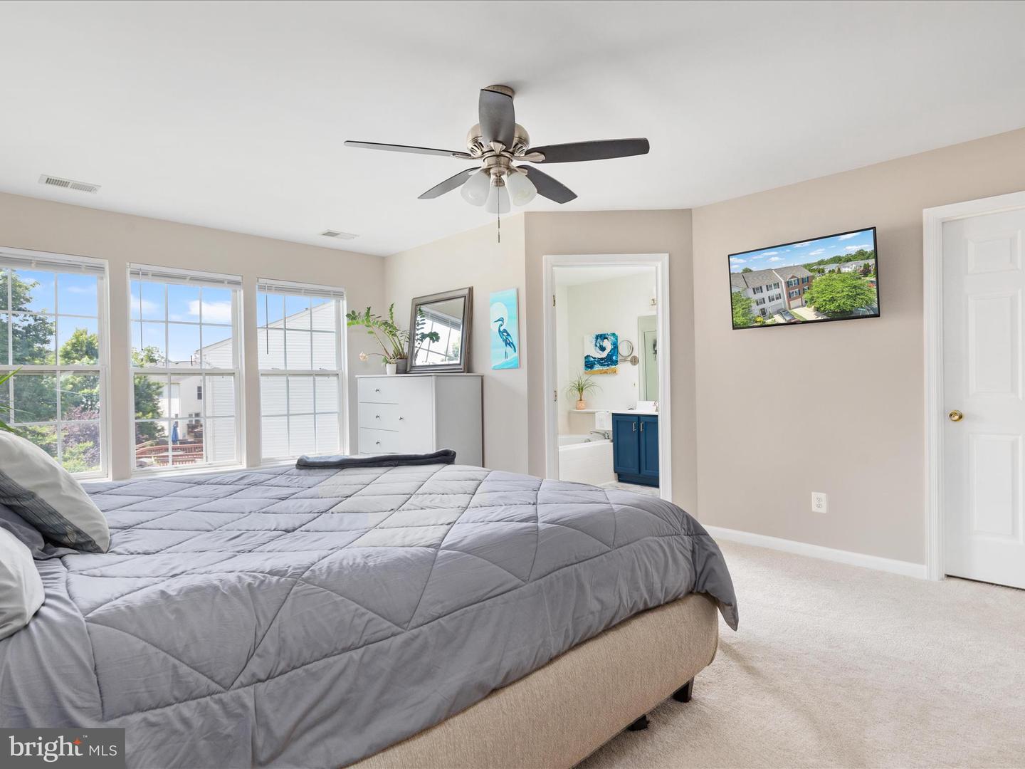 7100 WHEELING WAY, GAINESVILLE, Virginia 20155, 3 Bedrooms Bedrooms, ,2 BathroomsBathrooms,Residential,For sale,7100 WHEELING WAY,VAPW2098730 MLS # VAPW2098730