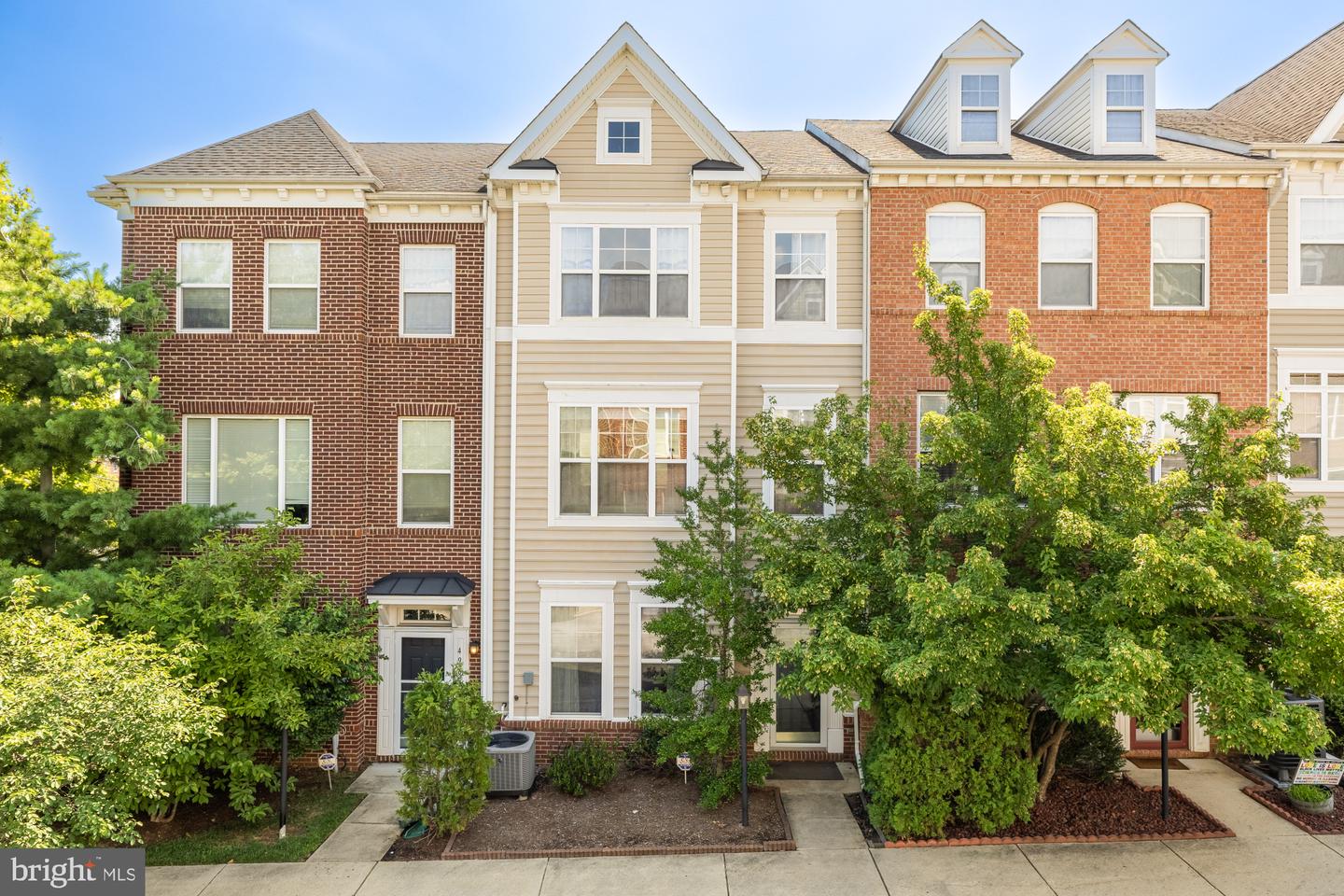 4963 6TH ST NE, WASHINGTON, District Of Columbia 20017, 4 Bedrooms Bedrooms, ,3 BathroomsBathrooms,Residential,For sale,4963 6TH ST NE,DCDC2209418 MLS # DCDC2209418