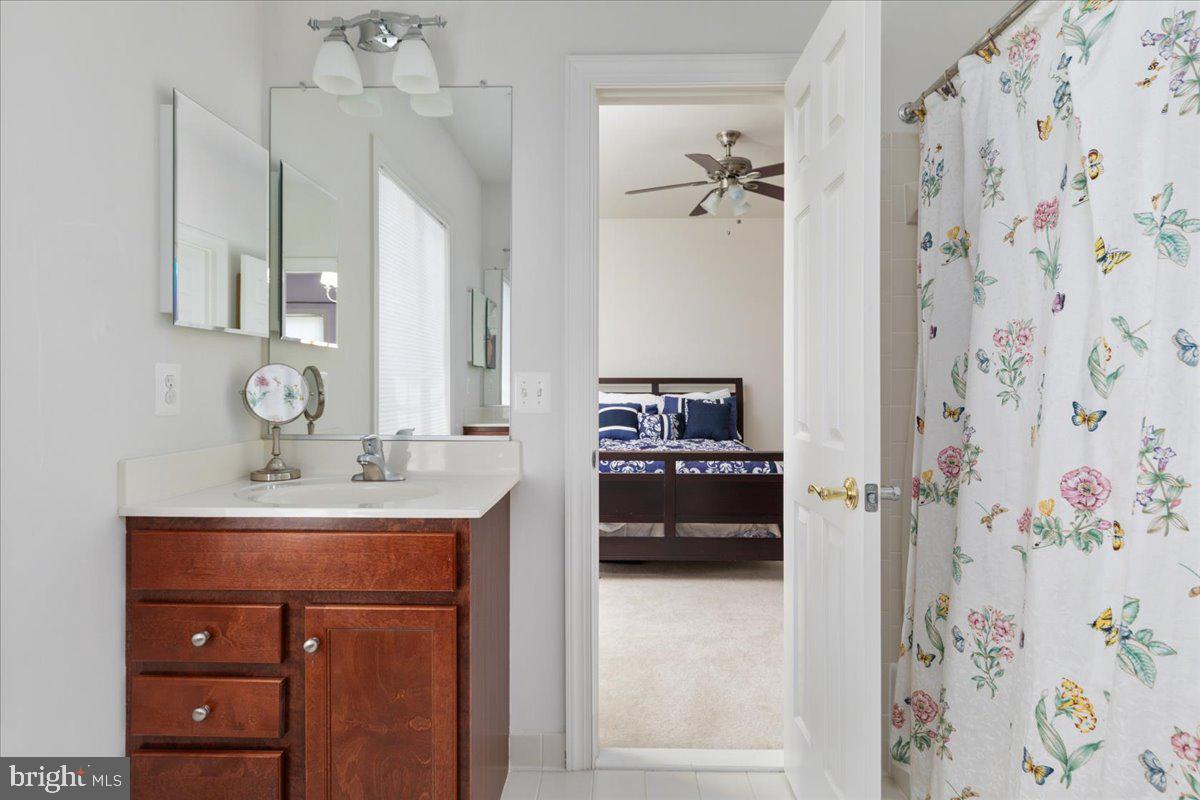 519 CARDINAL LN, WARRENTON, Virginia 20186, 4 Bedrooms Bedrooms, ,4 BathroomsBathrooms,Residential,For sale,519 CARDINAL LN,VAFQ2017372 MLS # VAFQ2017372