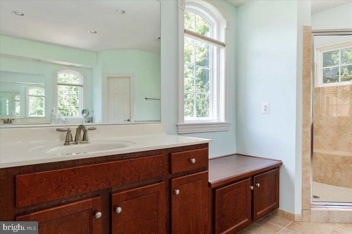 519 CARDINAL LN, WARRENTON, Virginia 20186, 4 Bedrooms Bedrooms, ,4 BathroomsBathrooms,Residential,For sale,519 CARDINAL LN,VAFQ2017372 MLS # VAFQ2017372