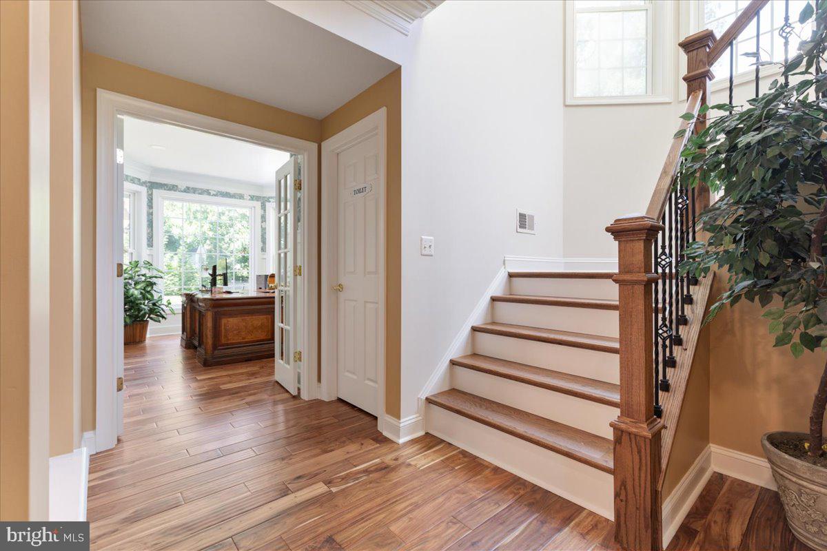 519 CARDINAL LN, WARRENTON, Virginia 20186, 4 Bedrooms Bedrooms, ,4 BathroomsBathrooms,Residential,For sale,519 CARDINAL LN,VAFQ2017372 MLS # VAFQ2017372