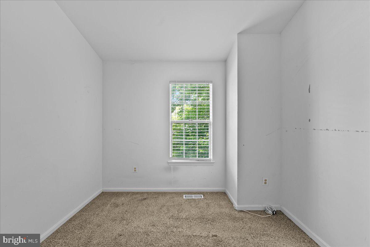 1003 SMARTTS LN NE, LEESBURG, Virginia 20176, 3 Bedrooms Bedrooms, ,2 BathroomsBathrooms,Residential,For sale,1003 SMARTTS LN NE,VALO2101532 MLS # VALO2101532